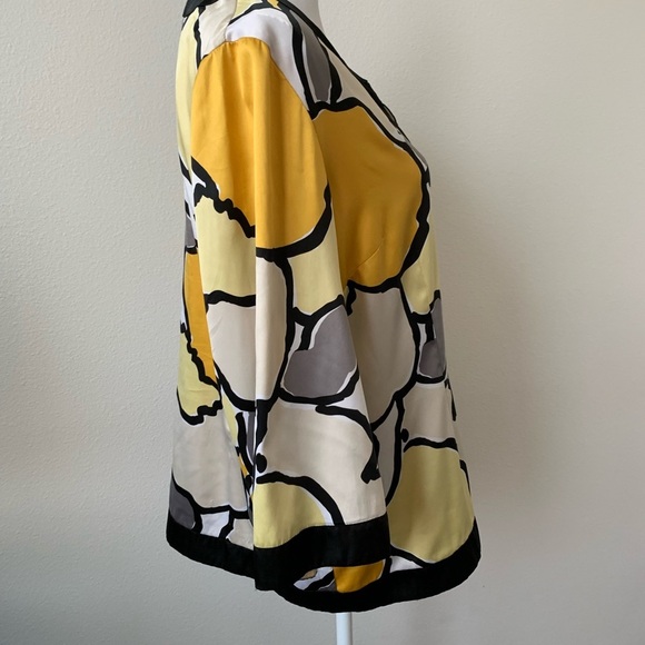 Stylish Women's Yellow and Black Top - Picture 3 of 7